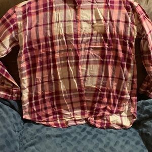 Pink and white flannel. Size XL.